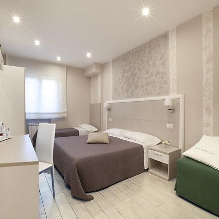 Le Quattro Piazze Bed & Breakfast Sorrento Ruang foto