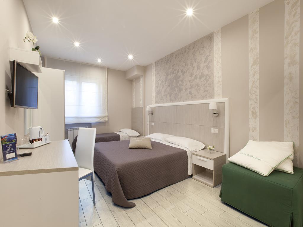 Le Quattro Piazze Bed & Breakfast Sorrento Ruang foto