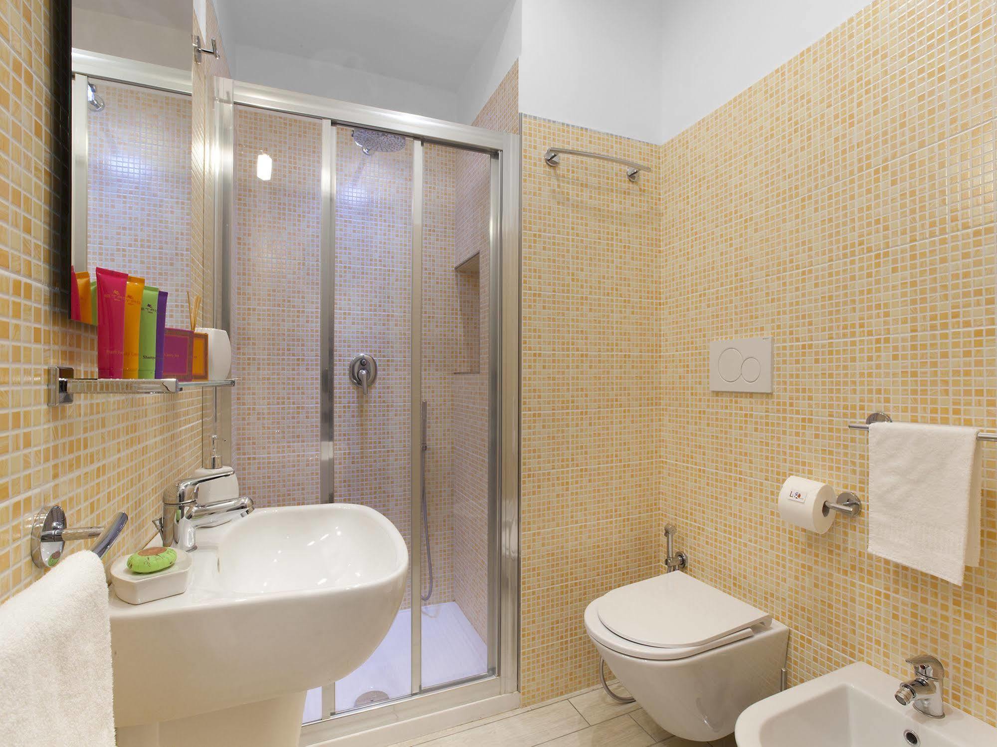 Le Quattro Piazze Bed & Breakfast Sorrento Bagian luar foto