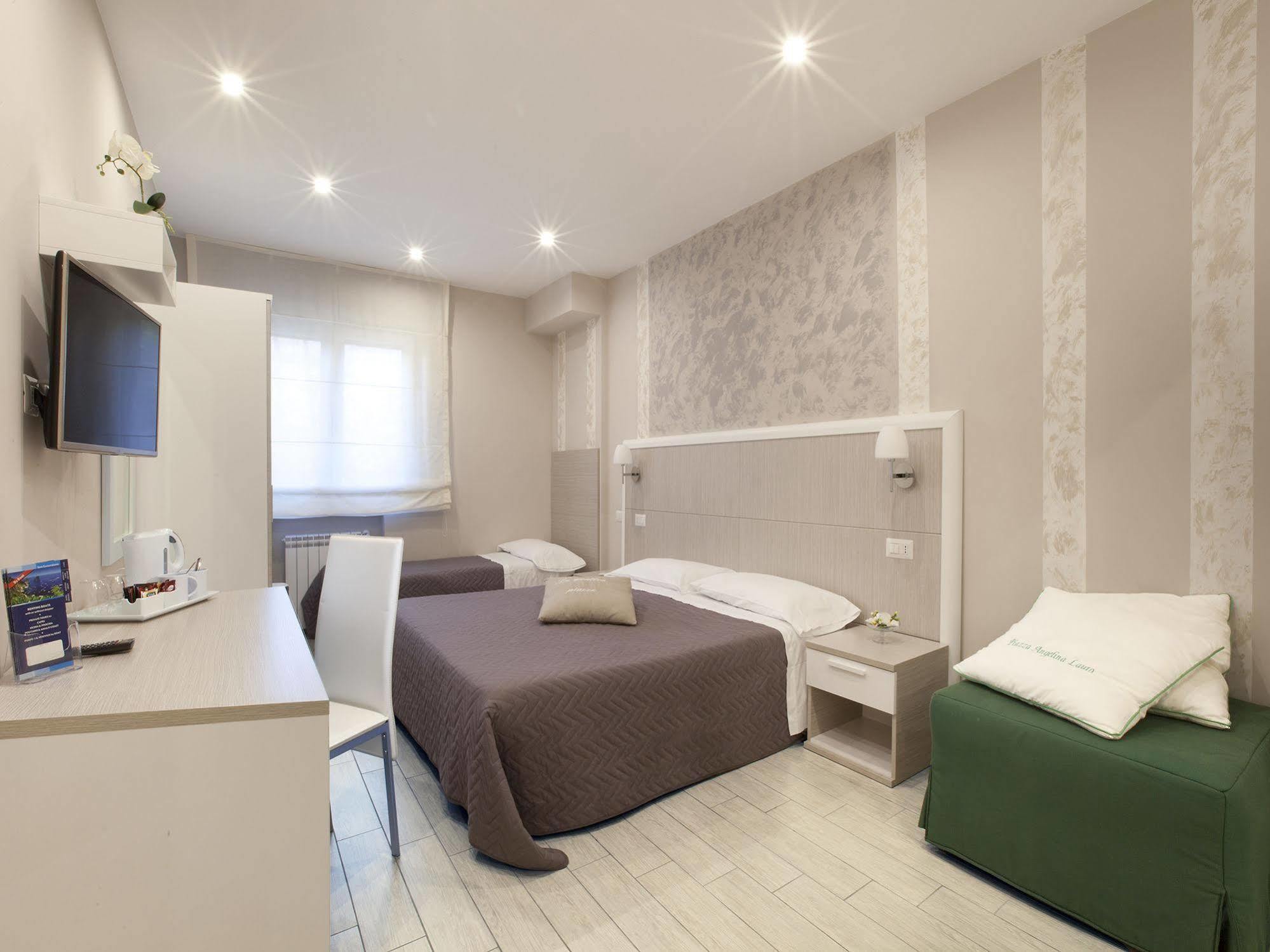 Le Quattro Piazze Bed & Breakfast Sorrento Bagian luar foto
