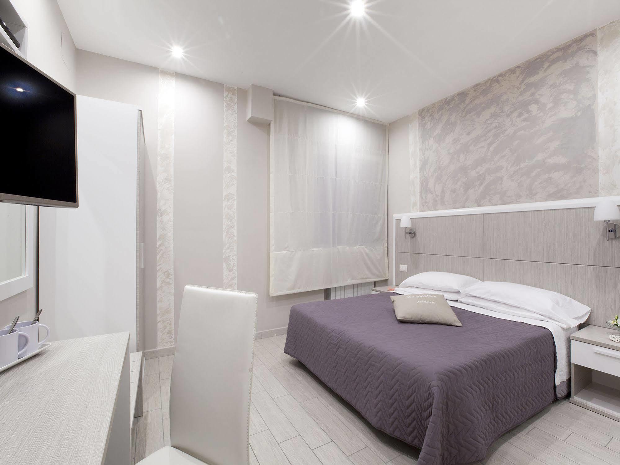 Le Quattro Piazze Bed & Breakfast Sorrento Bagian luar foto